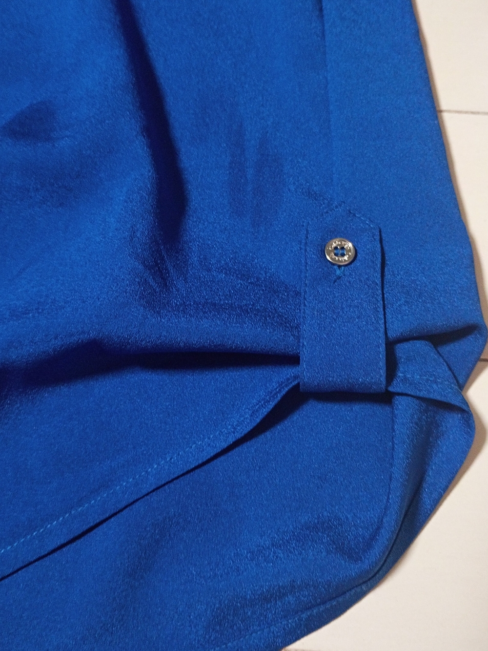 PCalvin Klein Electric Blue Blouse with Silver Hardware Zipper Pockets - Picture 4 of 8